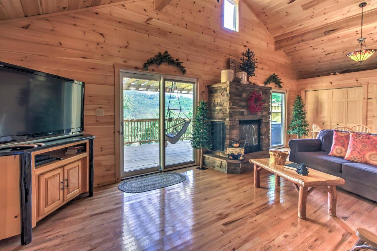 Private Sevierville Cabin With Mountain Views And Loft Dış mekan fotoğraf