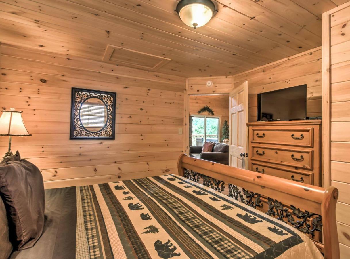 Private Sevierville Cabin With Mountain Views And Loft Dış mekan fotoğraf